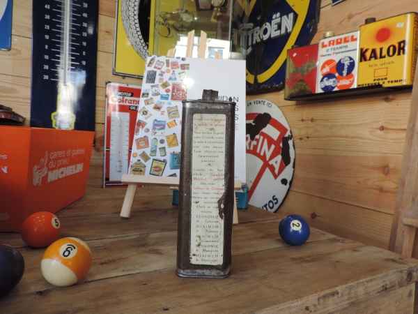 Bidon d'huile Mobiloil- 04122023_02.JPG