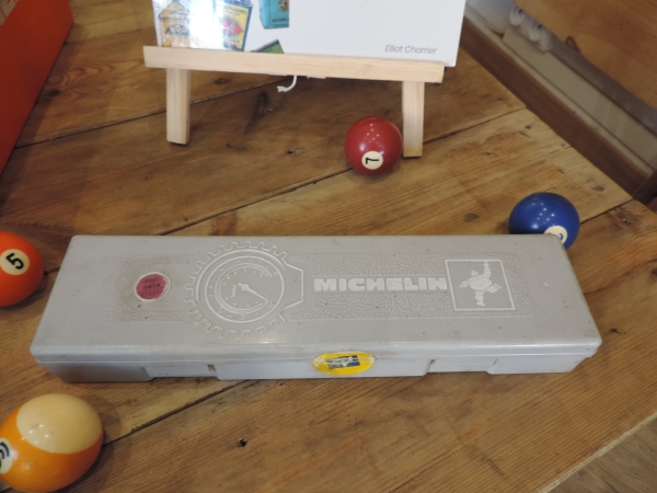 Controleur de pression Michelin- 04122023_119.JPG