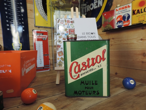 Bidon d'huile Castrol- 04122023_124.JPG