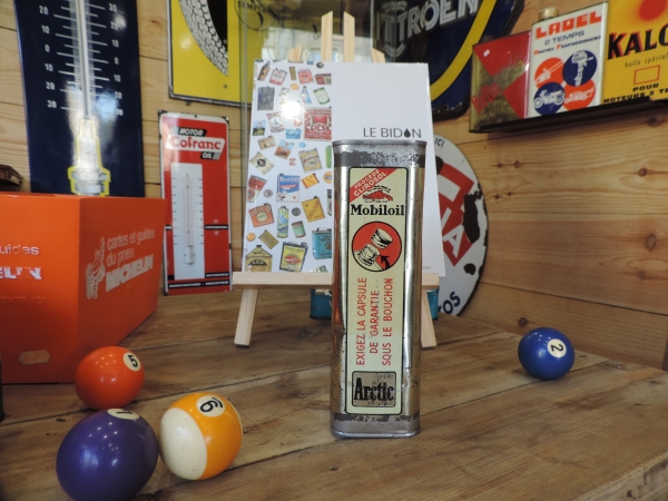 Bidon d'huile Mobiloil- 04122023_131.JPG