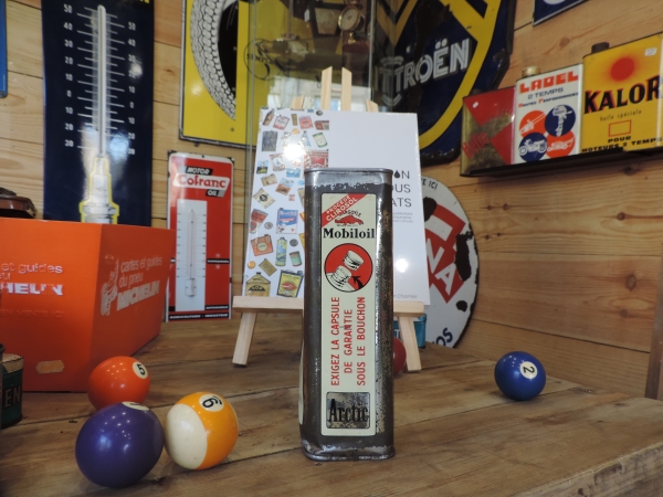 Bidon d'huile Mobiloil- 04122023_143.JPG