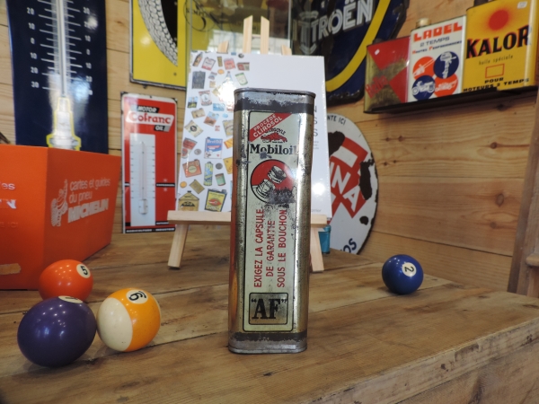 Bidon d'huile Mobiloil- 04122023_149.JPG