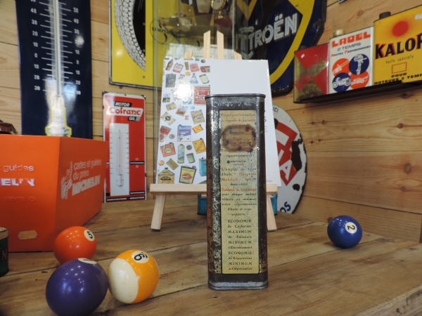 Bidon d'huile Mobiloil- 04122023_153.JPG