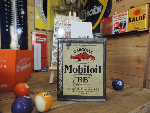 Bidon d'huile Mobiloil- 04122023_154.JPG