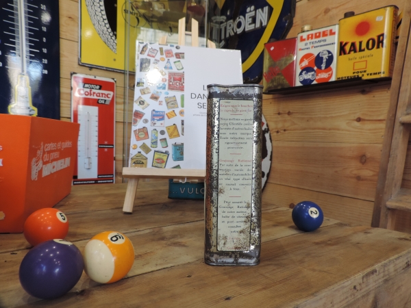 Bidon d'huile Mobiloil- 04122023_162.JPG