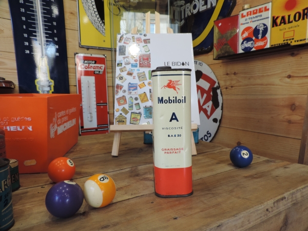 Bidon d'huile Mobiloil- 04122023_168.JPG