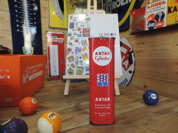 Bidon d'huile Antar- 04122023_178.JPG