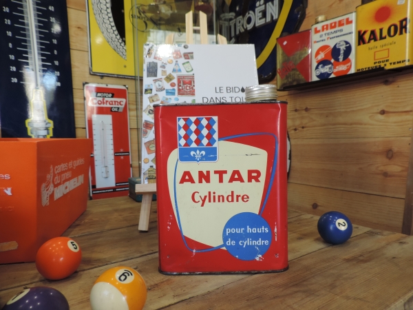 Bidon d'huile Antar- 04122023_179.JPG