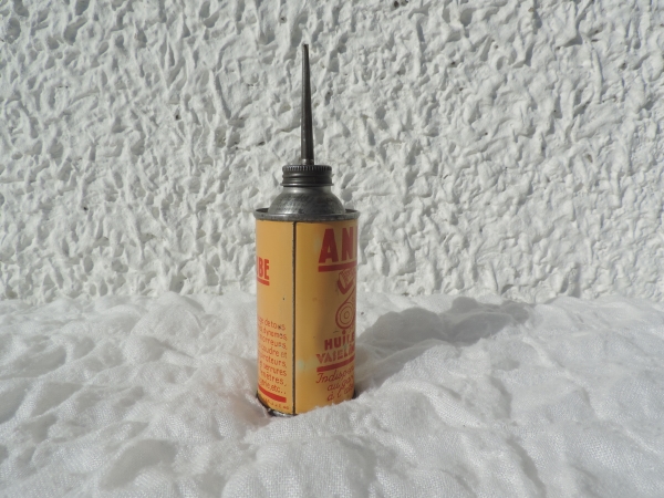 Burette D'huile- DSCN0147.JPG