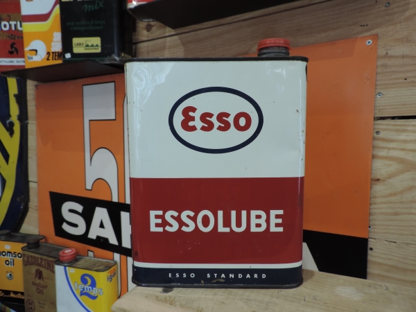 Bidon d'huile Esso