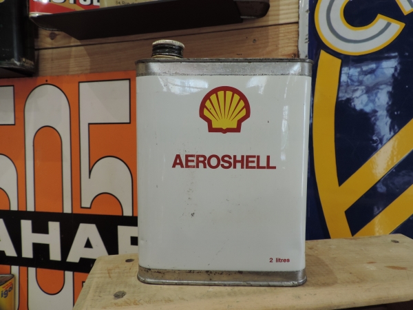 Bidon d'huile Aeroshell- DSCN10-03-2023-2_21.JPG