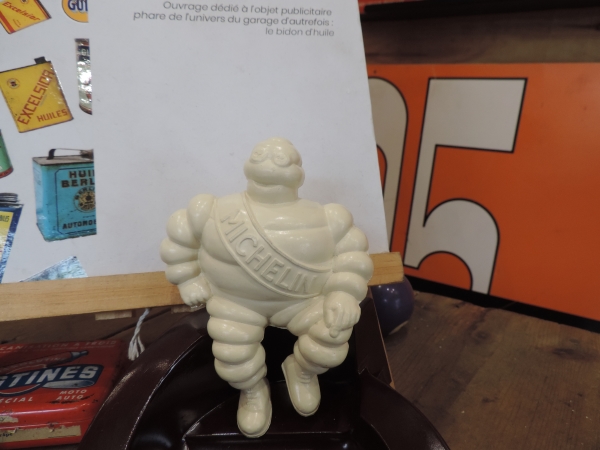 Cendrier Michelin- DSCN1084.JPG