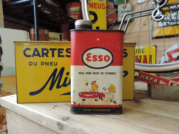 Bidon d'huile Esso