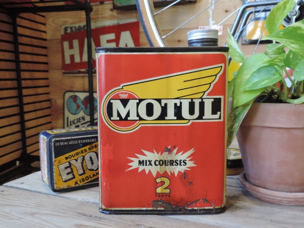 Bidon d'huile Motul- DSCN13-11-2022-1_160.JPG