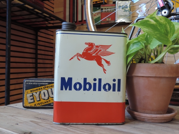 Bidon d'huile Mobiloil- DSCN13-11-2022-1_88.JPG