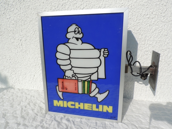 Enseigne Lumineuse MICHELIN- DSCN1422.JPG