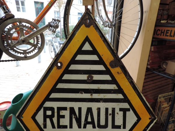 Plaque &eacute;maill&eacute;e Renault- DSCN18-11-2022-1_07.JPG
