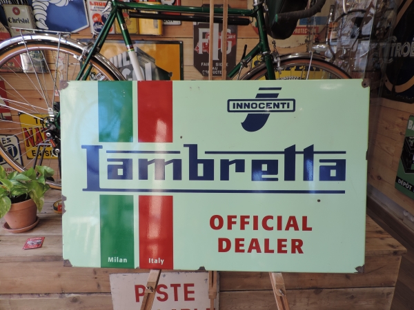 Plaque &eacute;maill&eacute;e Lambretta