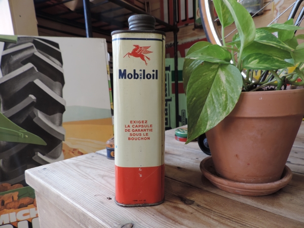 Bidon d'huile Mobiloil- DSCN18-11-2022-1_44.JPG