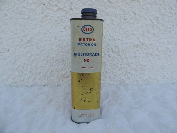 Bidon d'huile ESSO- DSCN1964.JPG