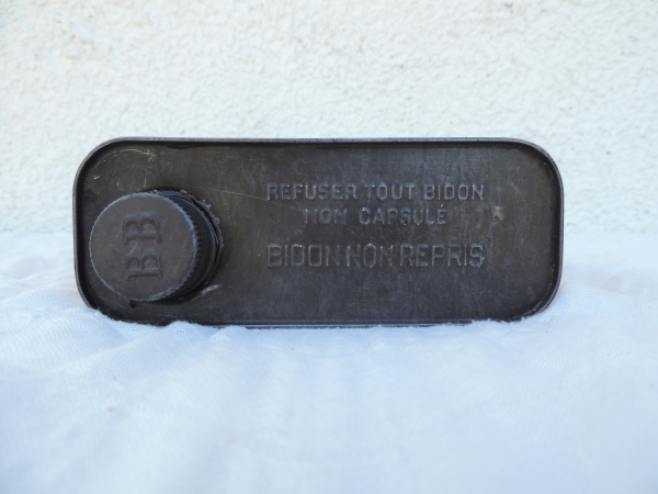 Bidon MOBILOIL- DSCN2145.JPG