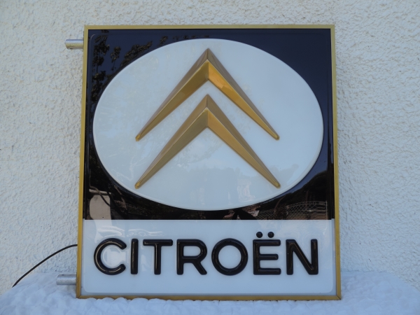 Enseigne lumineuse CITROEN- DSCN2156.JPG