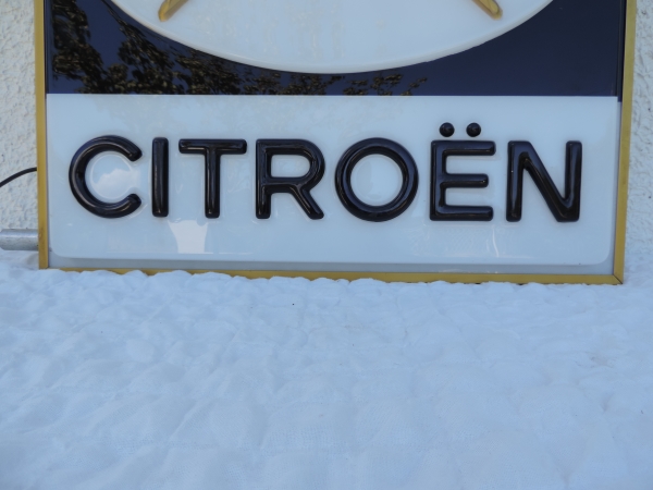 Enseigne lumineuse CITROEN- DSCN2157.JPG