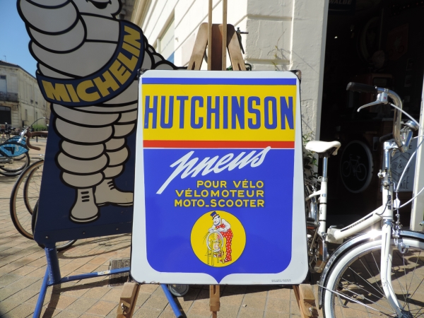 Plaque &eacute;maill&eacute;e Hutchinson
