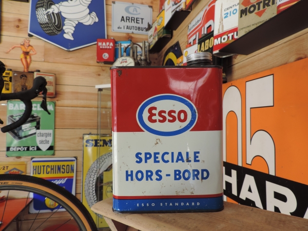 Bidon d'huile Esso- DSCN25-07-2023-1_10.JPG