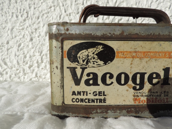 Bidon d'antigel VACOGEL/Mobiloil- DSCN3169.JPG