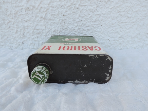 Bidon CASTROL- DSCN3341.JPG