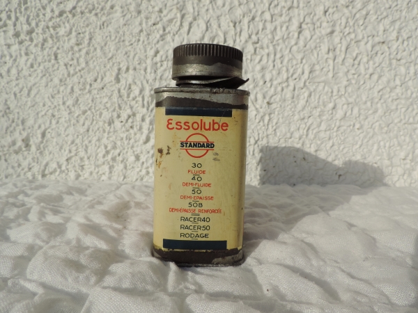 Bidon ESSOLUBE- DSCN3445.JPG
