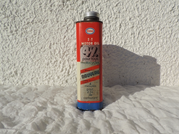 Bidon ESSO- DSCN3556.JPG