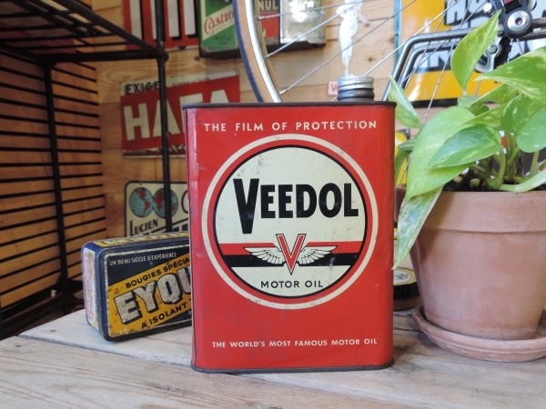 Bidon d'huile Veedol