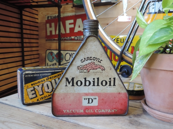Bidon d'huile Mobiloil- DSCN373314-10-2022-1.JPG