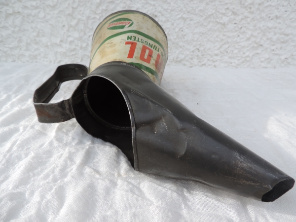 Broc CASTROL- DSCN4136.JPG