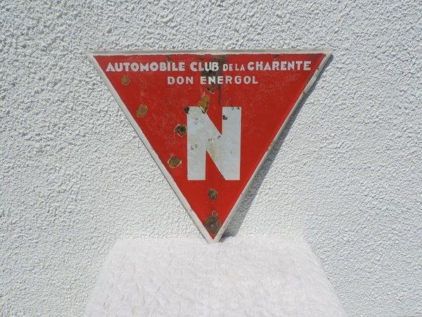 Plaque &eacute;maill&eacute;e Automobile Club de la Charente- DSCN5227.JPG