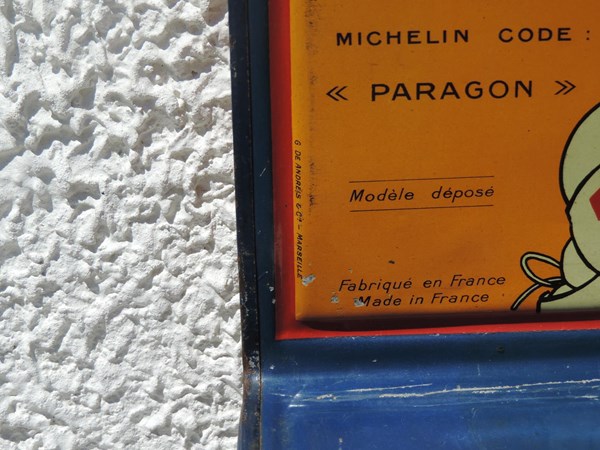 Bo&icirc;te Michelin- DSCN5306.JPG