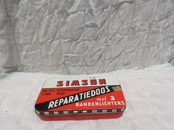 Bo&icirc;te publicitaire SIMSON- DSCN5553.JPG