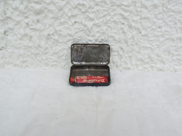 Bo&icirc;te publicitaire STELLA- DSCN6457.JPG