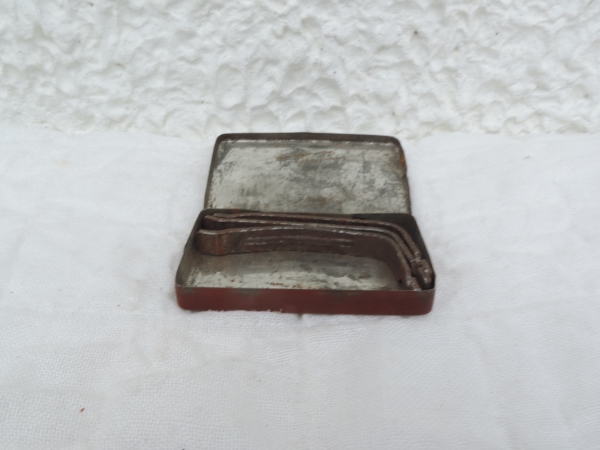 Bo&icirc;te publicitaire Trousse de poche- DSCN6470.JPG