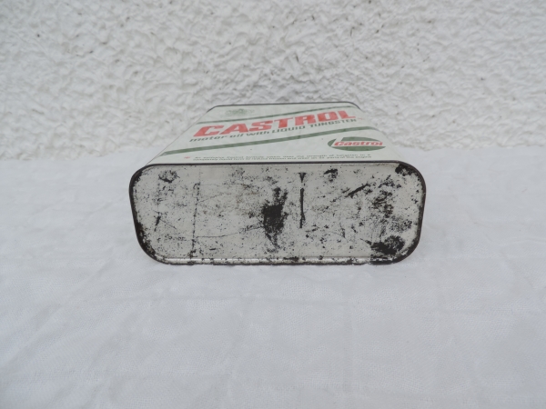 Bidon d'huile Castrol- DSCN7057.JPG