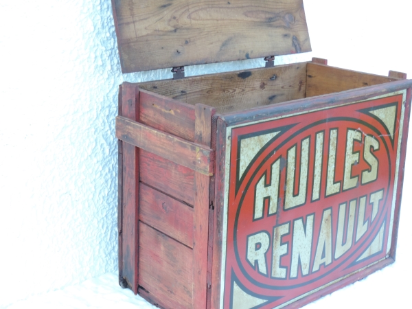 Caisse &agrave; bidons d'huile Huiles Renault- DSCN7805.JPG