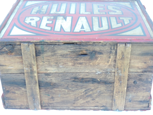 Caisse &agrave; bidons d'huile Huiles Renault- DSCN7807.JPG
