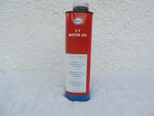 Bidon d'huile ESSO 2 Temps- DSCN8051.JPG