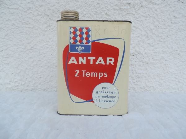 Bidon d'huile Antar 2 Temps- DSCN8110.JPG