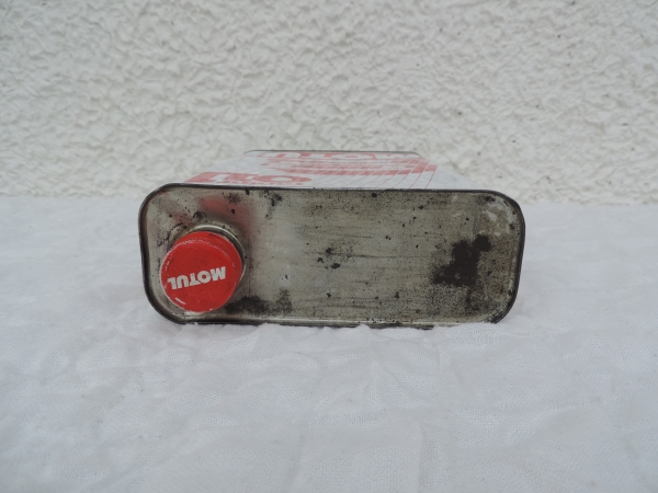 Bidon d'huile Motul- DSCN8200.JPG