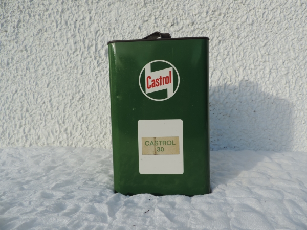 Bidon d'huile Castrol- DSCN8366.JPG