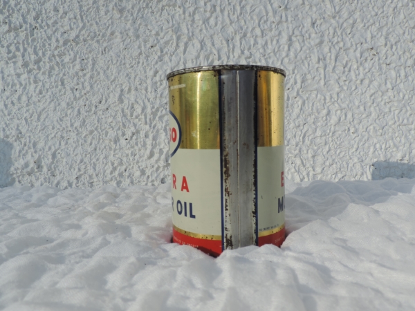Bidon d'huile Esso- DSCN8411.JPG