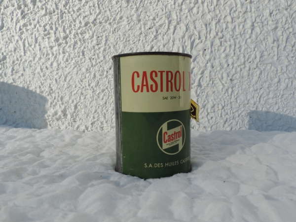Bidon d'huile Castrol- DSCN8418.JPG